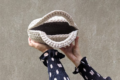 SILVER ROUND BAG - Crochet Pattern